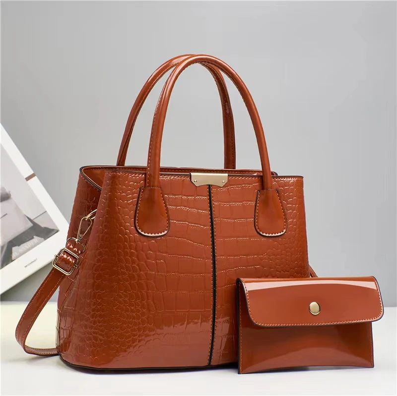 Cassie Handbag & Purse